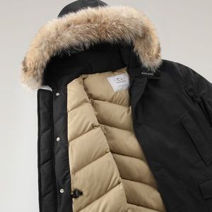 COPY - EUC - Woolrich Arctic Parka in Ramar Cloth with Detachable Fur Trim